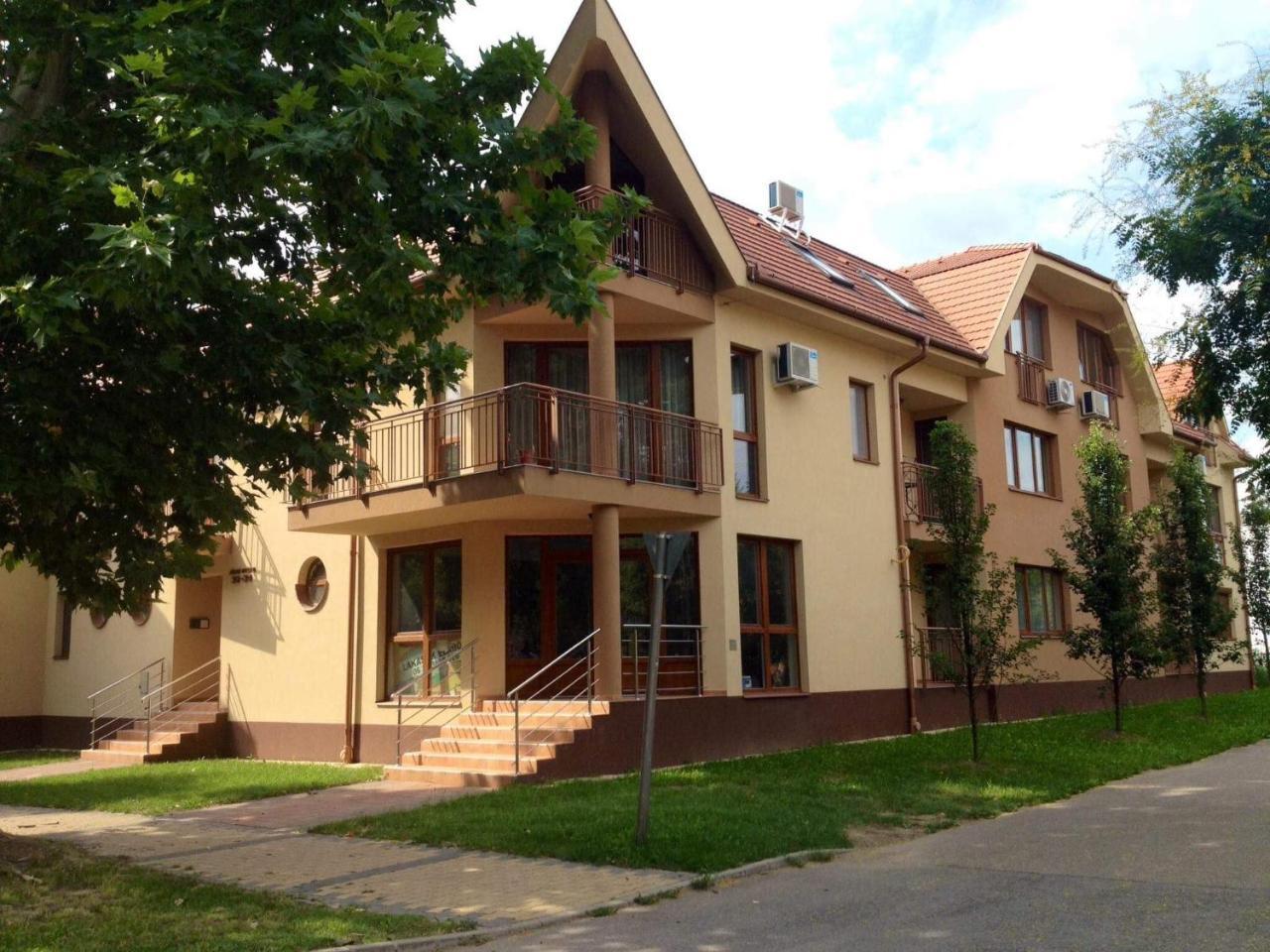 My Home Apartman Hajdúszoboszló 外观 照片